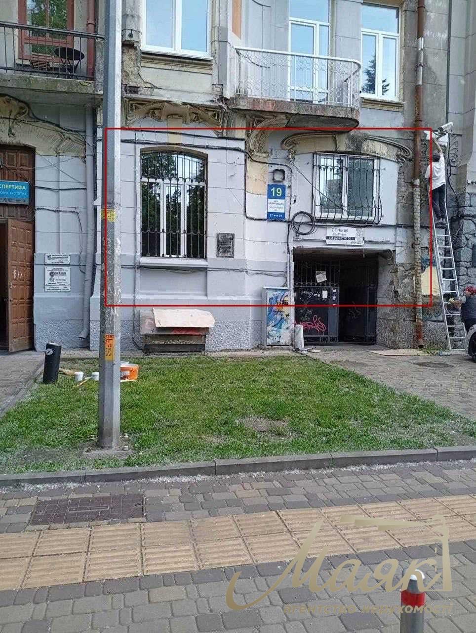 Продаж офісу в центрі Києва, вул. Назарівська, 19.