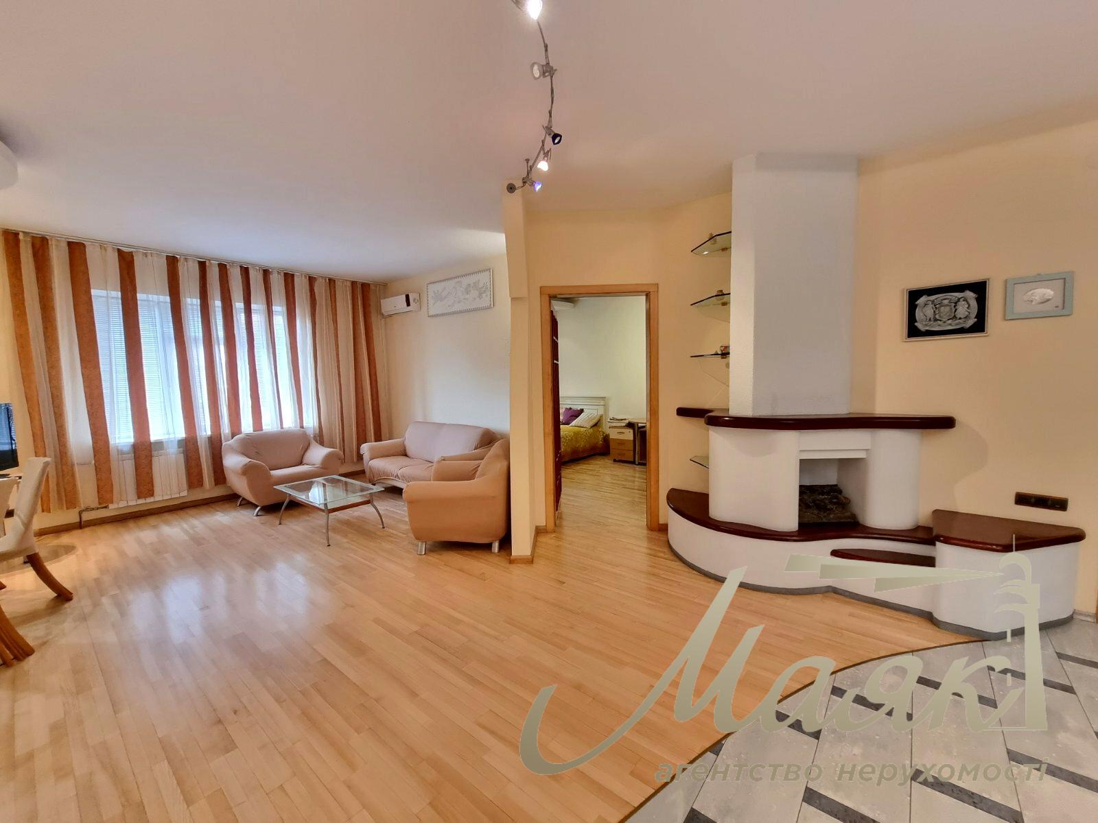 Оренда 3-кімнатної квартири площею 117 м² на вул. Ковпака, 17, Печерськ, станція метро «Палац Україна»