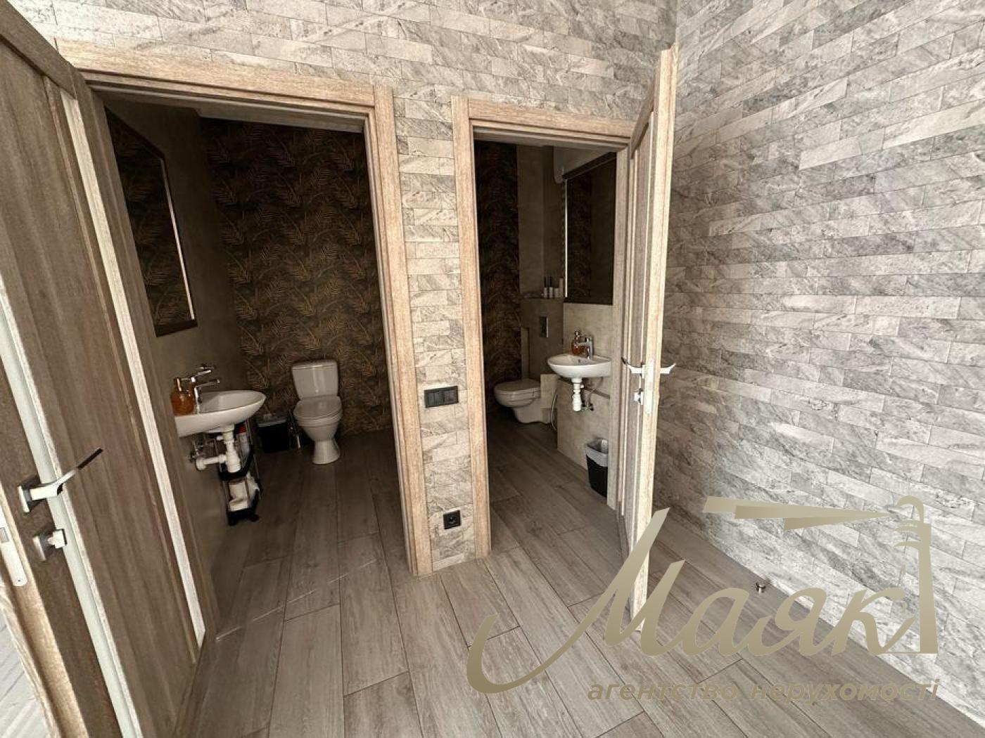 Оренда офісу 186 м.кв ст.метро Олімпійська, Центр