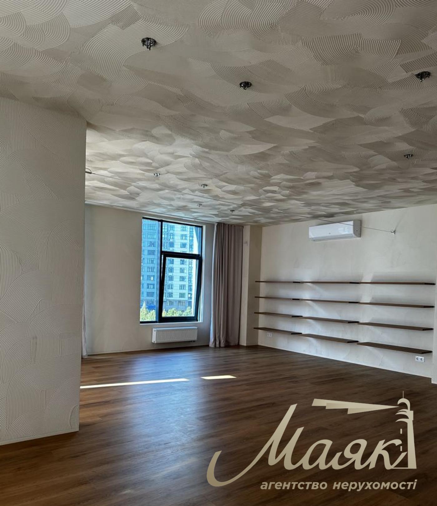 80 m² Designer Space for Rent, “Novopecherskie Lipki” Residential Complex, Pechersk
