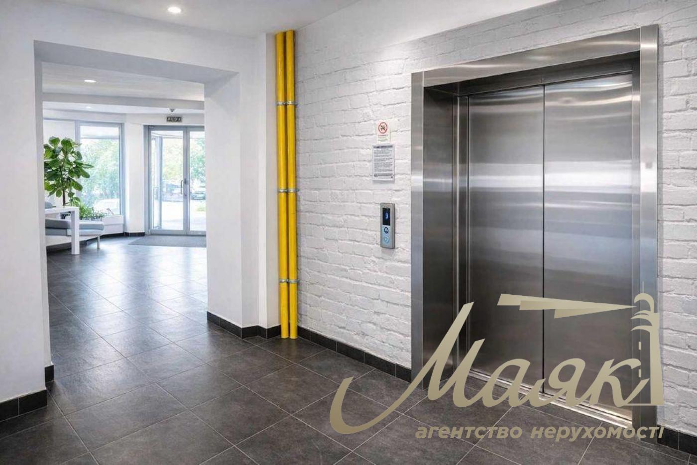 Оренда офісу площею 379,2 м² у бізнес-центрі на Печерську, станція метро «Либідська»