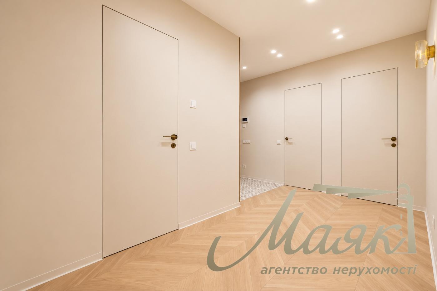 3-bedroom apartment for sale, 118 m², in the "French Quarter 2" residential complex, John McCain Street, Pechersk, Downtown, Kyiv