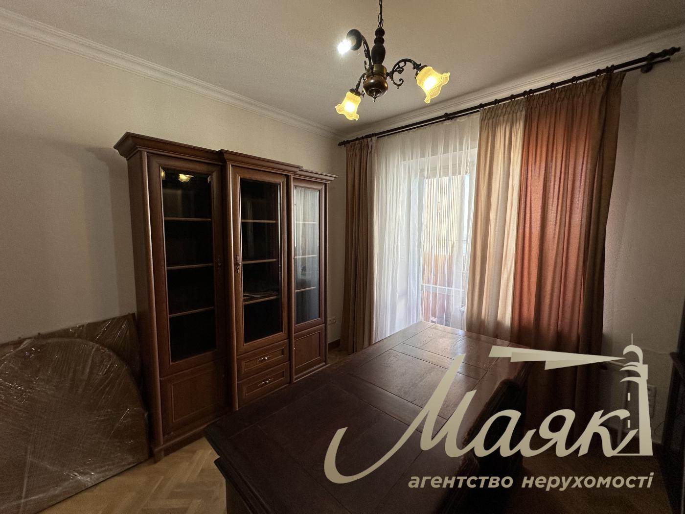 3-Bedroom Apartment (96 m²) for Rent at 9/1 Valeriy Lobanovskyi Ave.