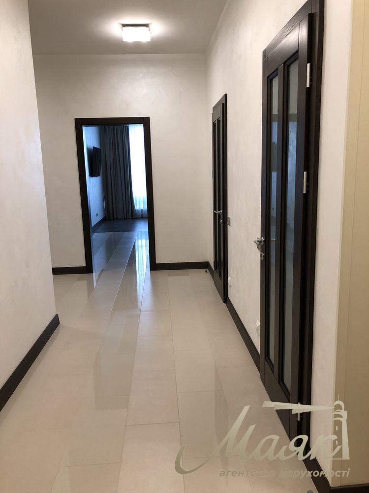 Продаж 3-кімнатної квартири, 103 м², ЖК «Рівер Стоун», вул. Трускавецька, 2-А