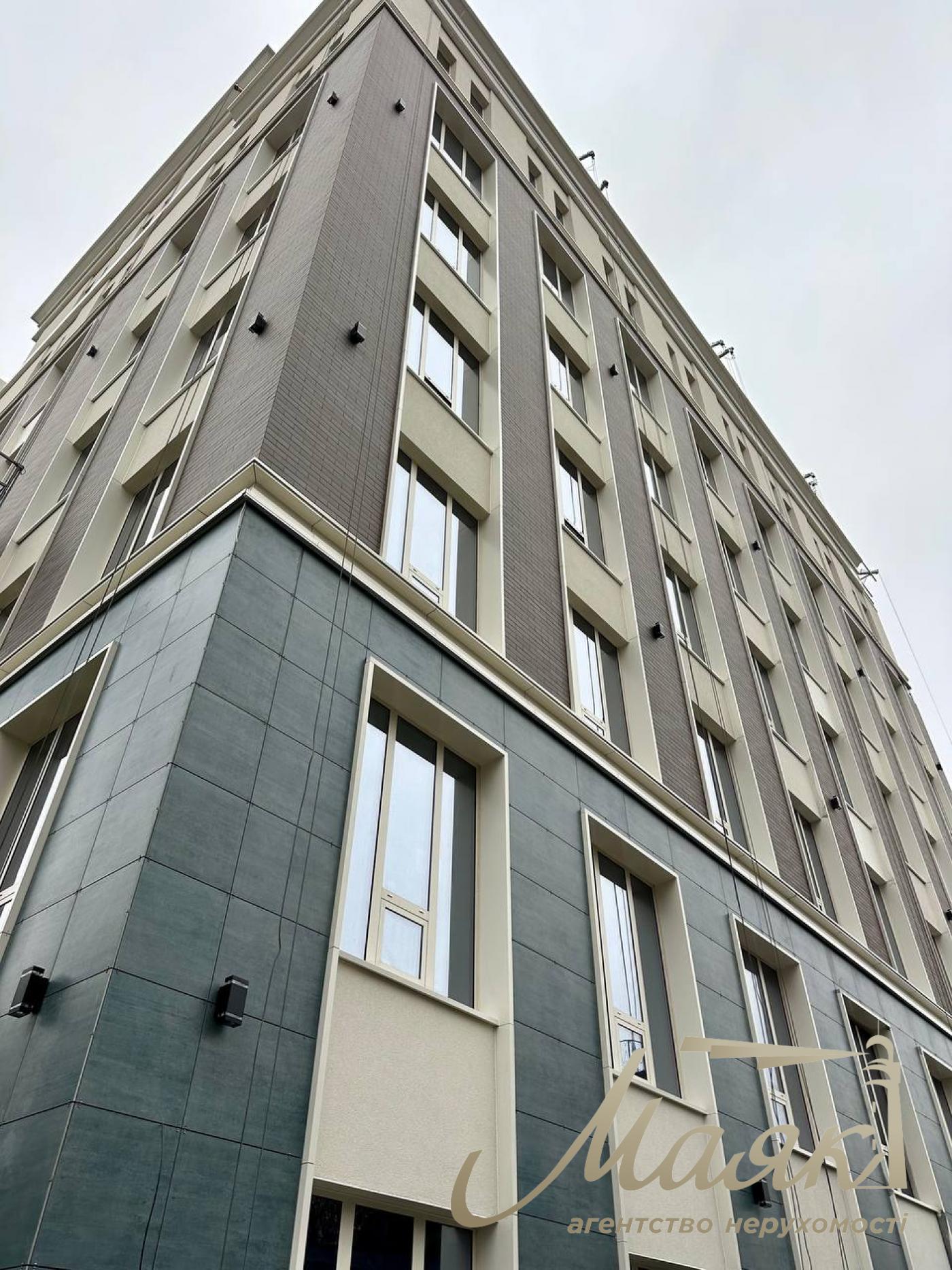 Rent NEO 3 500m2 in BC City Garden str.Akademika Knisheva 6, Goloseevsky district.