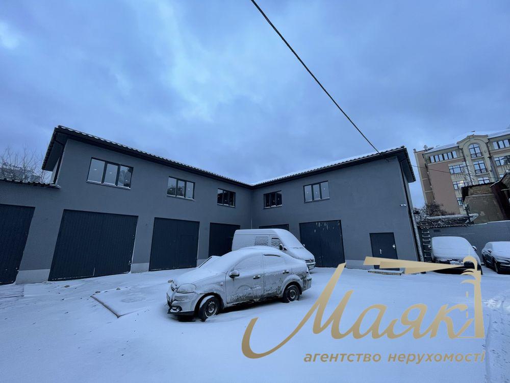 Building for rent, 320m2, Palace Ukraine