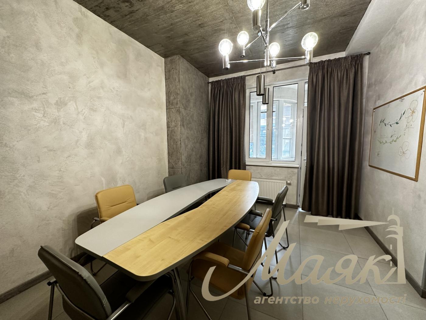 Office for rent with furniture (118m2) in LCD Prestige Hall, Palace Ukraine, Pechersk