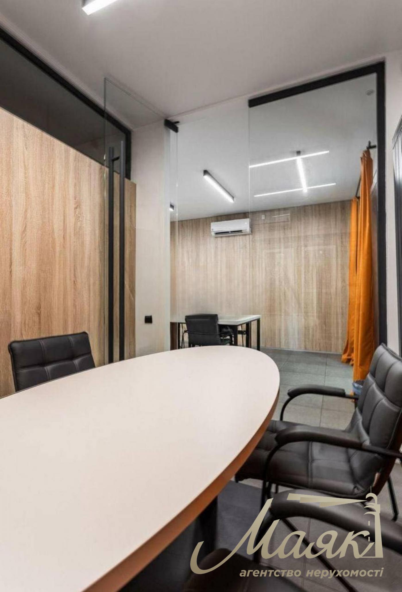 Оренда офісу 60м2 на пер.Лабораторний 22, Печерськ
