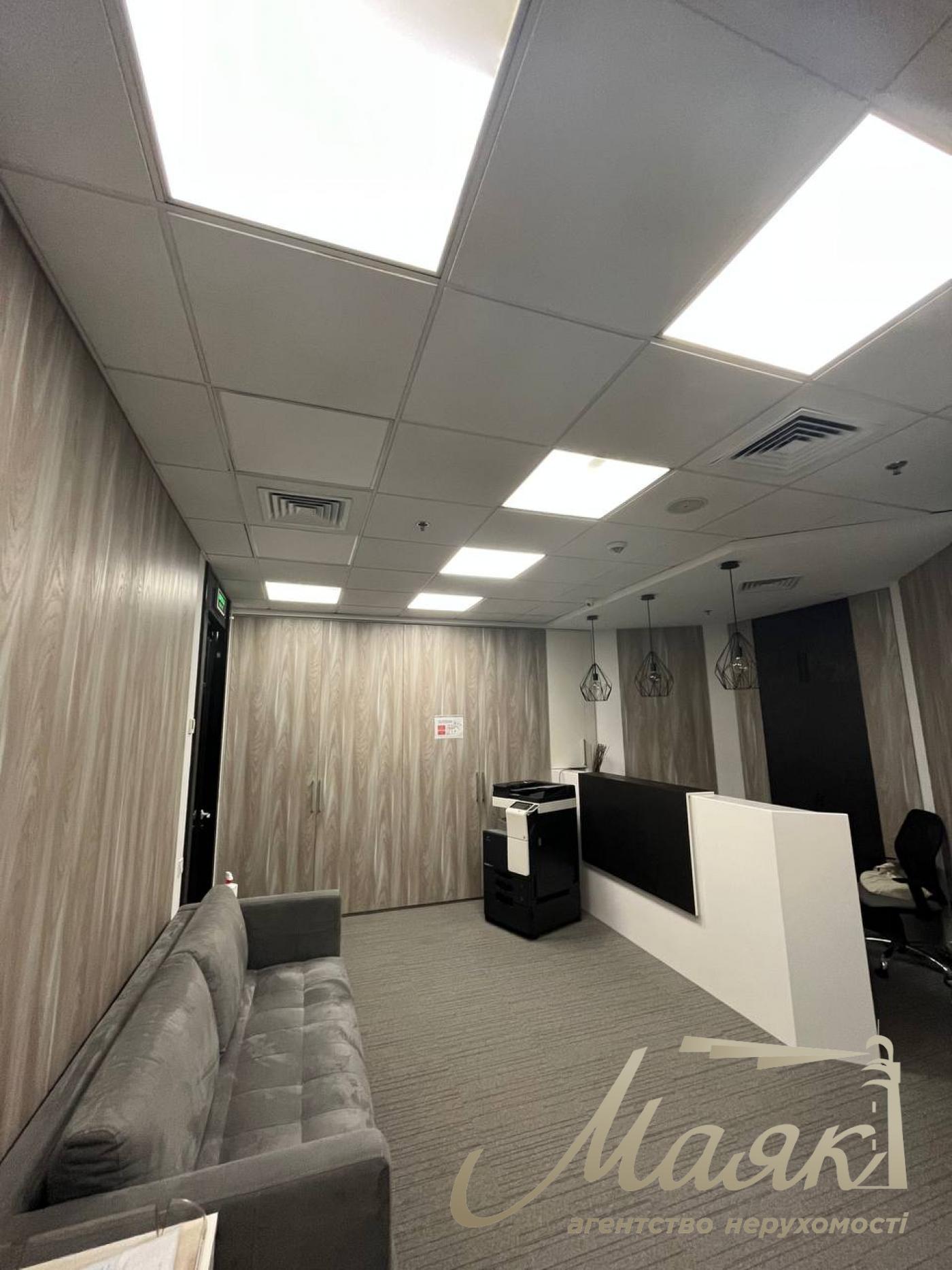 Furnished office for rent 244 sq.m. in BC IQ on Bolsunovskaya str.