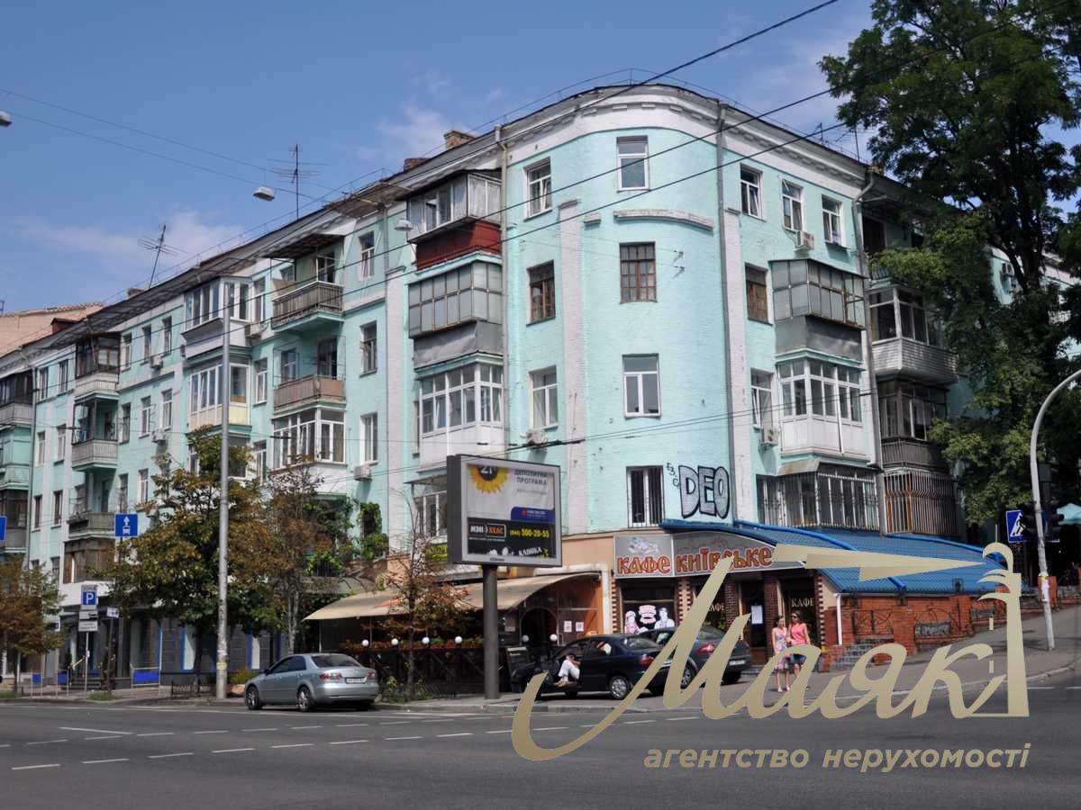 Оренда фасадного приміщення площею 165 м² на вул. Саксаганського, 42, Центр