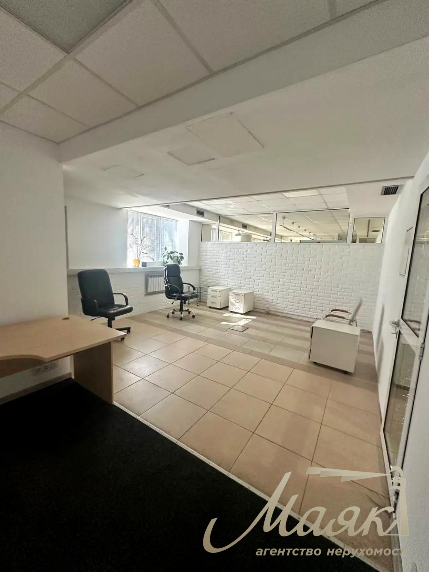 Office for rent 230m2 Aleksa Tikhogo str. 89-A, Shulyavskaya.