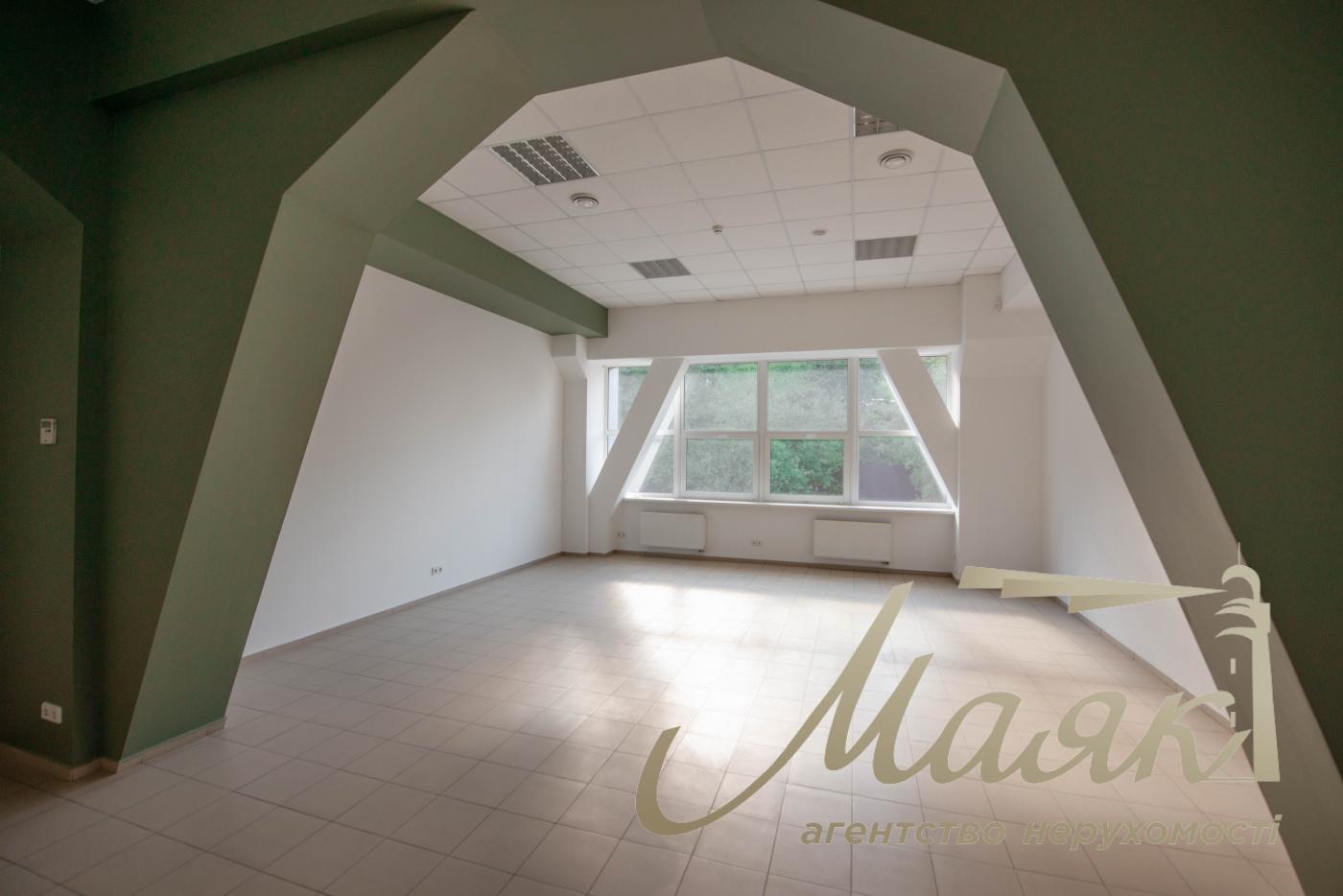 Office premises for rent 385m2, Victoria Park BC, Goloseyevsky district-n