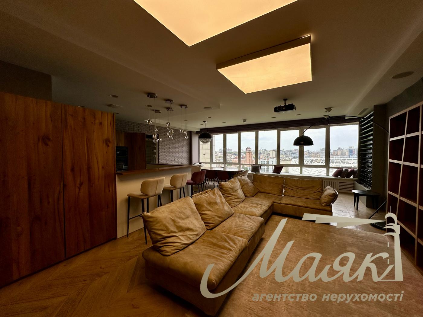 Оренда видової 5-кімнатної квартири (230м2) у ЖК "Chelsea Tower", вул. Ділова 4, Центр, Печерський район