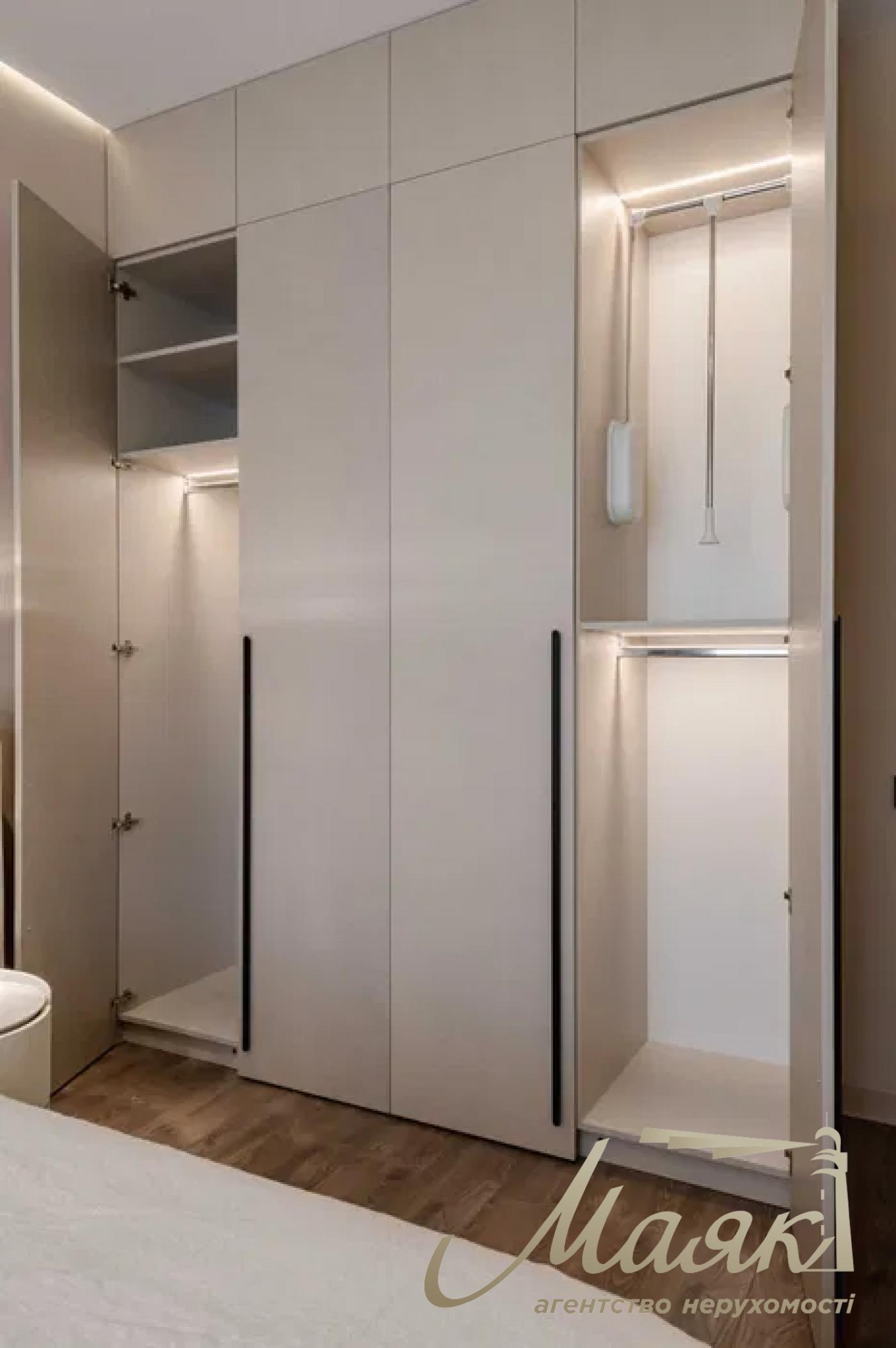 Продаж 2-кімнатної квартири в центрі Печерська, вул. Антоновича, 103