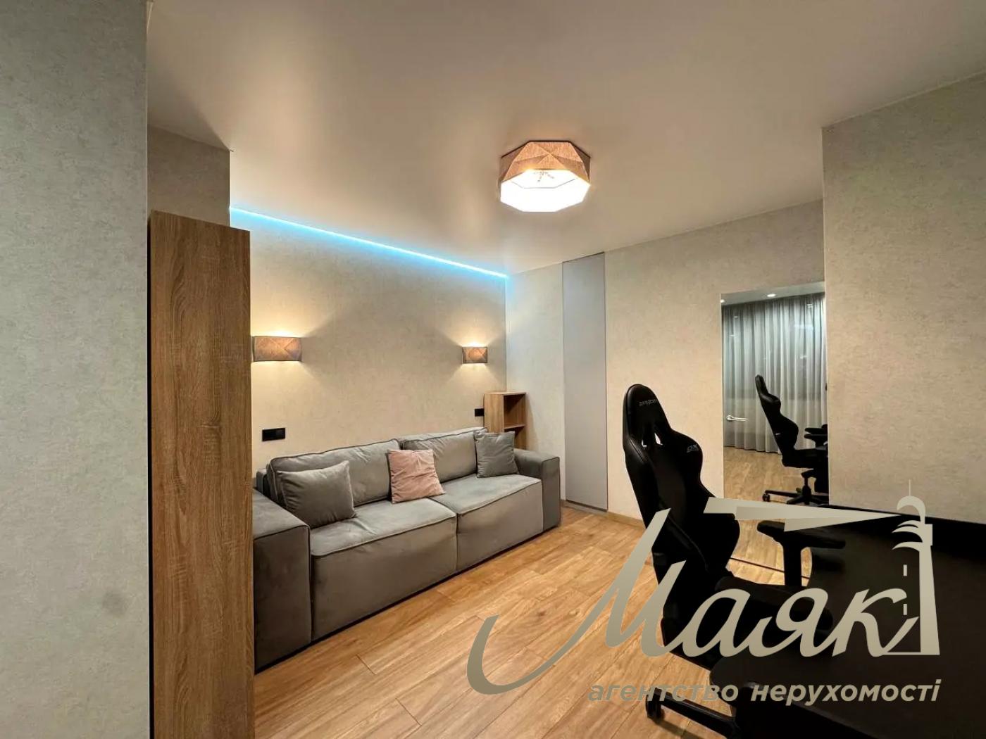 Аренда 3-комнатной квартиры в ЖК "New York concept house", Центр