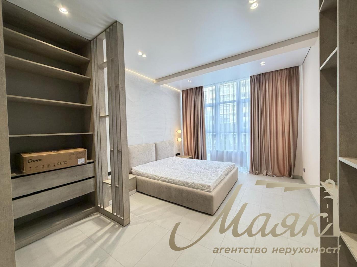 3-Bedroom Apartment for Rent in the Novopecherskie Lipki Residential Complex, 15B Verkholyuda (Dragomirova) St.