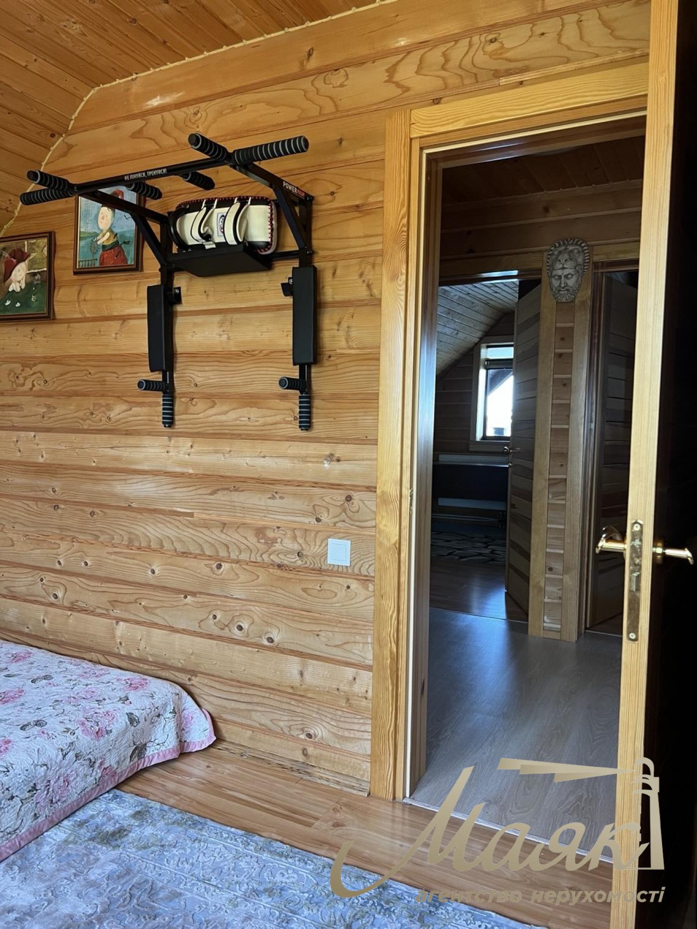 Продаж будинку на воді площею 200 м², 7 соток, Рів'єра-Золоче, Бориспільський район