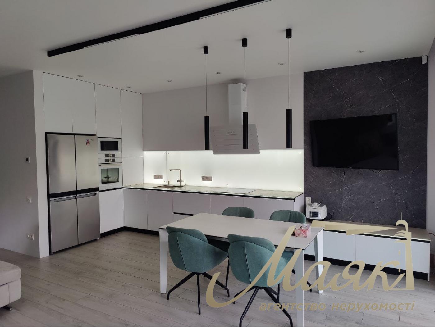 Оренда 2-поверхового дуплексу (140 м²) на Осокорках, за 750 м від «Новуса»