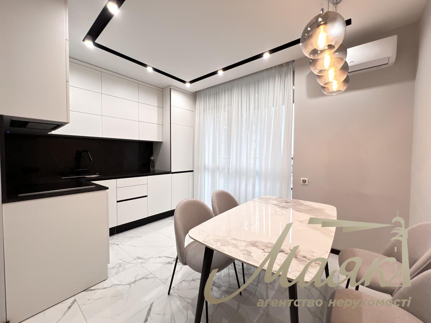 Rent 2-bedroom apartment in LCD "French Quarter 2", 63m², Predslavynska street, 55-A, Kiev