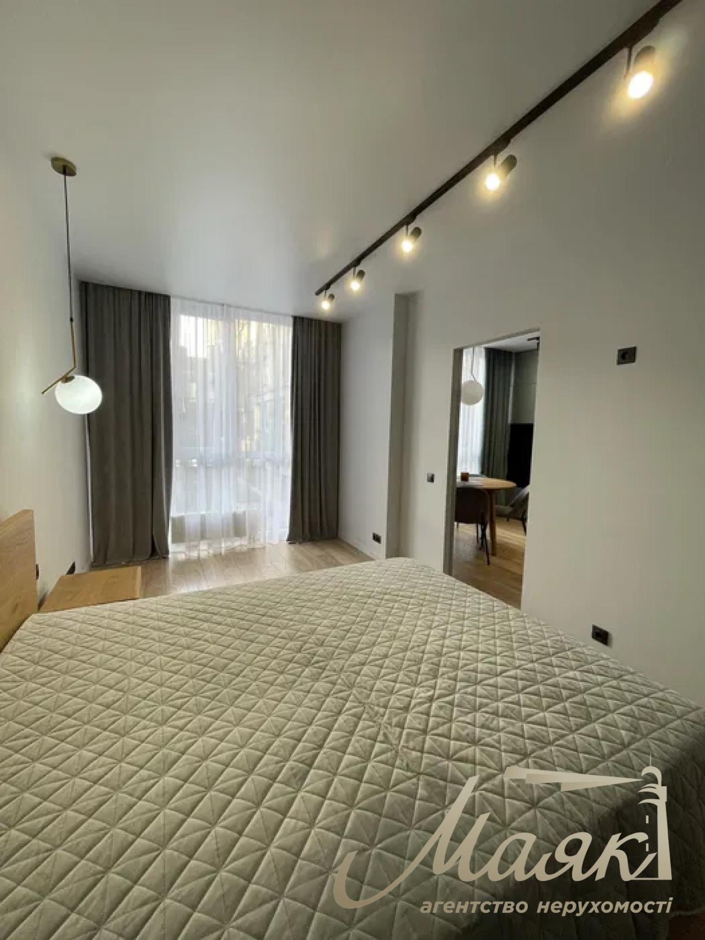 Продаж 2-кімнатної квартири ЖК Файна Таун, вул. Салютна