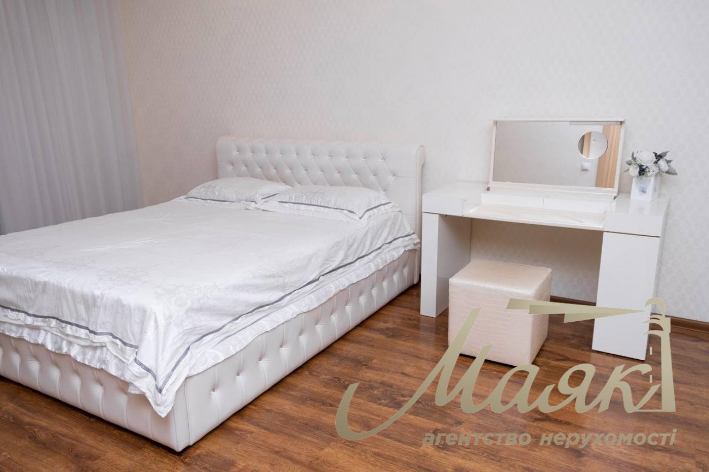 Продаж 1-кімнатної квартири 57м2, Позняки, проспект Петра Григоренка 22/20