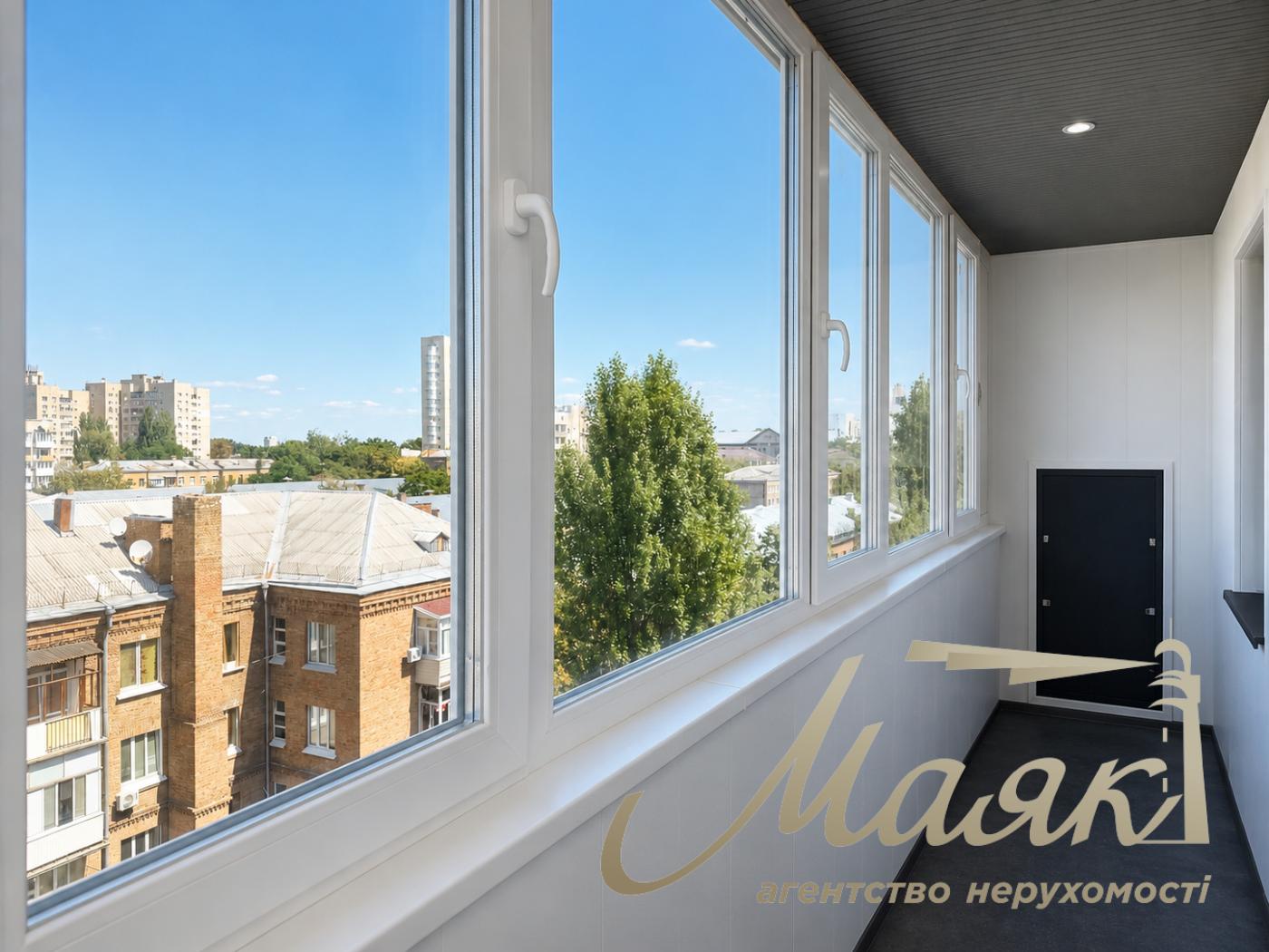 Продаж 2-кімнатної квартири з гарним видом площею 38 м² на провулку Ковальському, 12, район Шулявка, Солом'янський район, Київ