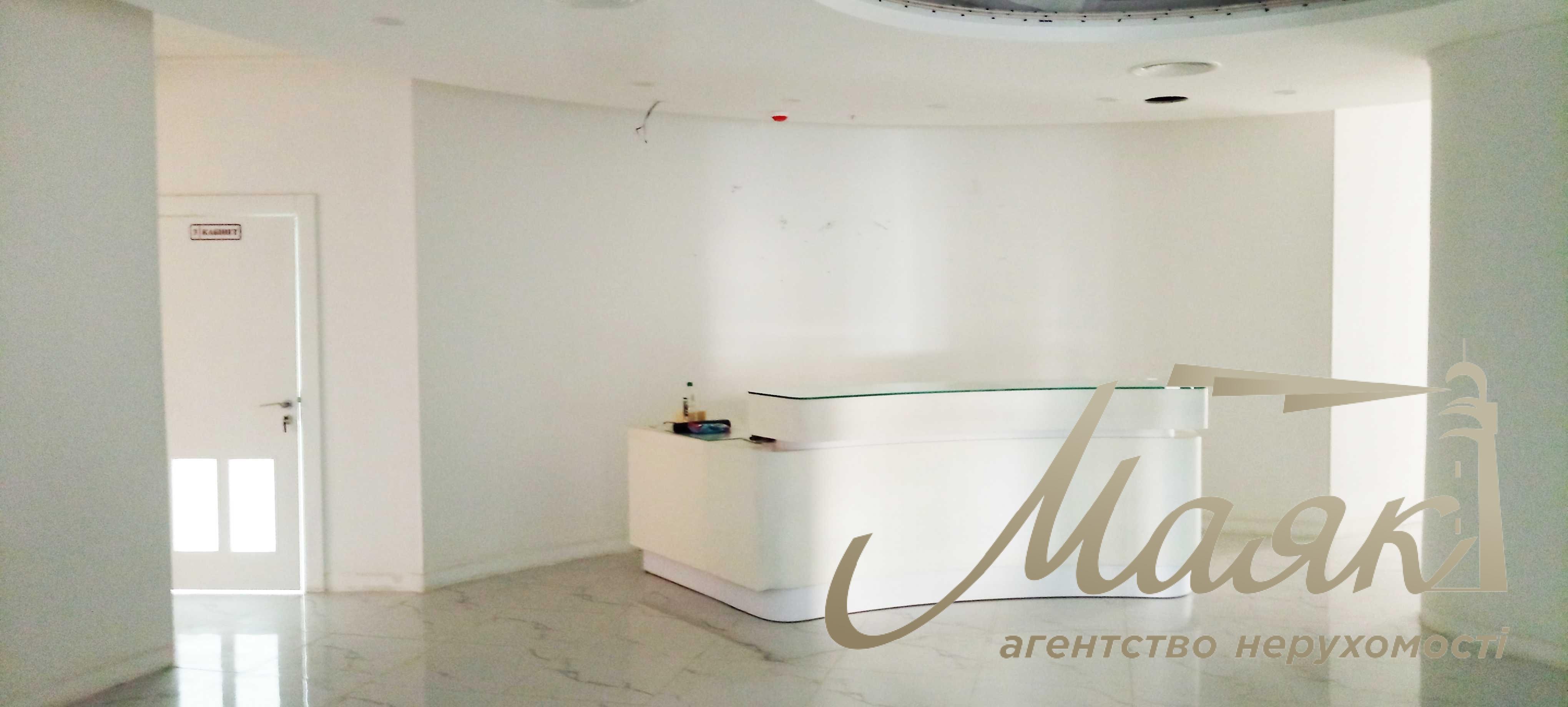 Оренда комерційного приміщення по вул.Назарівська 7-Б, Університет.