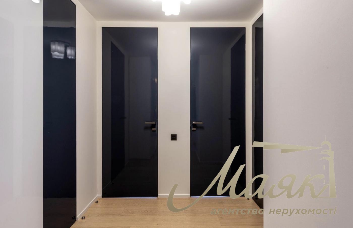 Продаж 3 кімнатної квартири в ЖК Park Avenue VIP