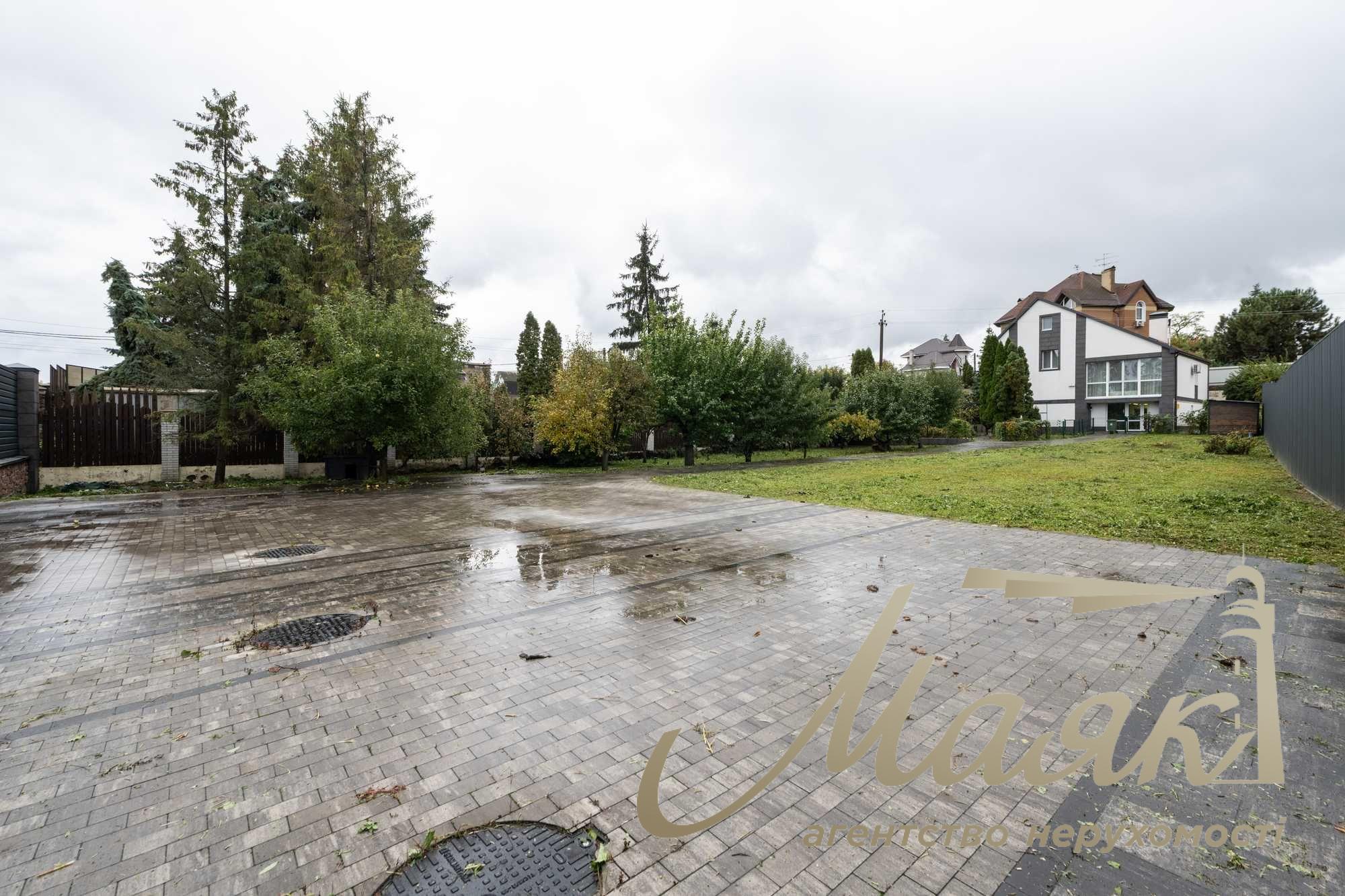 Продаж сучасного, повністю автономного будинку площею 280 м² у смт Козин/Конча-Заспа, на вул. Партизанській, Обухівський напрямок, Київська область