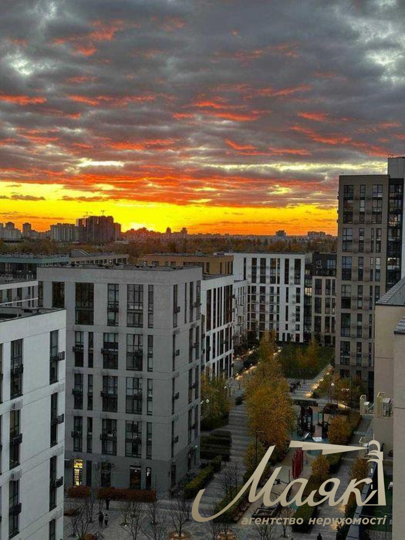 Продажа 3-комнатной квартиры ЖК Файна Таун, ул. Салютная