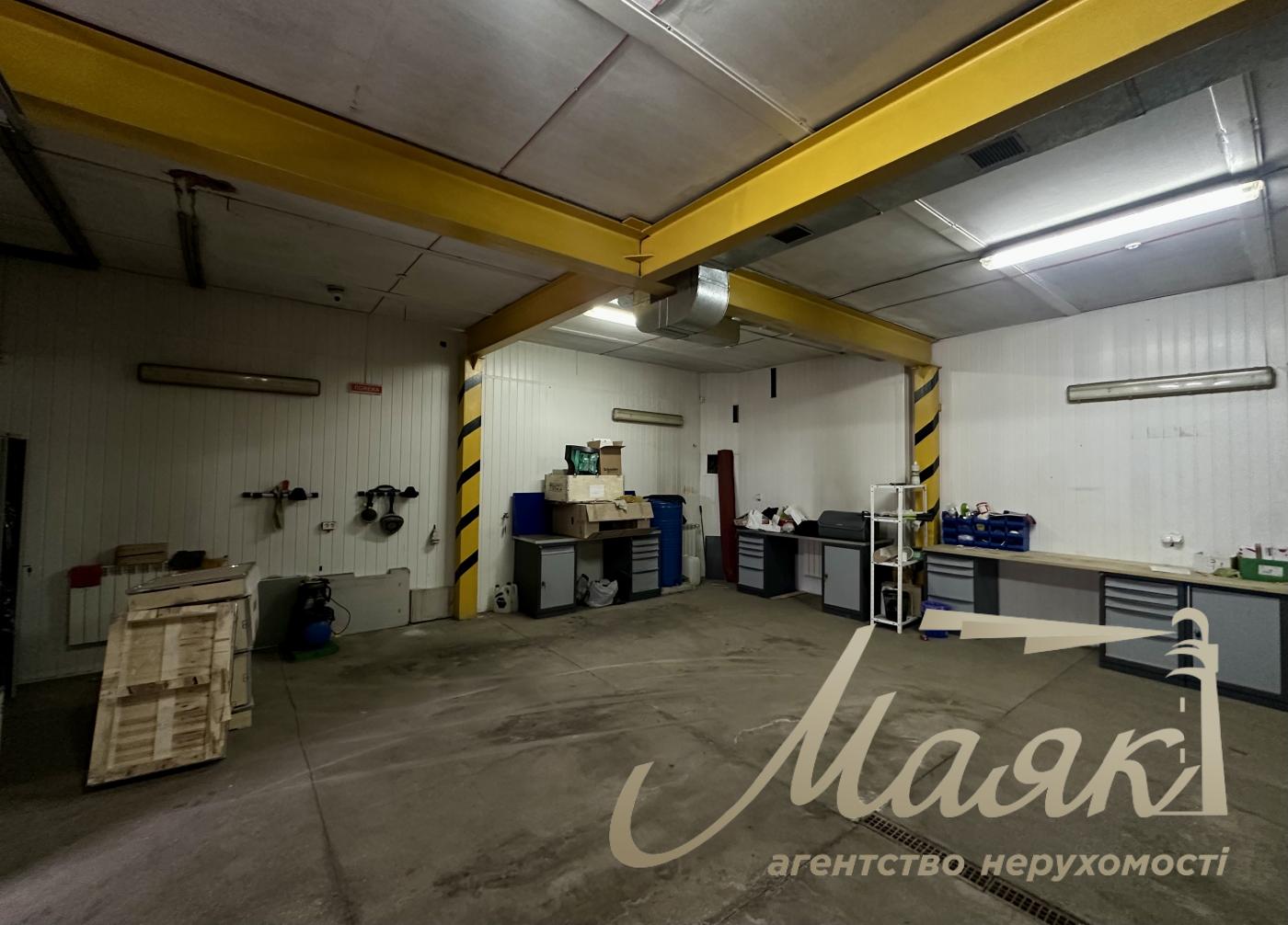 Rent a front building (656m2) on 7.5 hectares, Sadovaya street, with. Sofievskaya Borschagovka