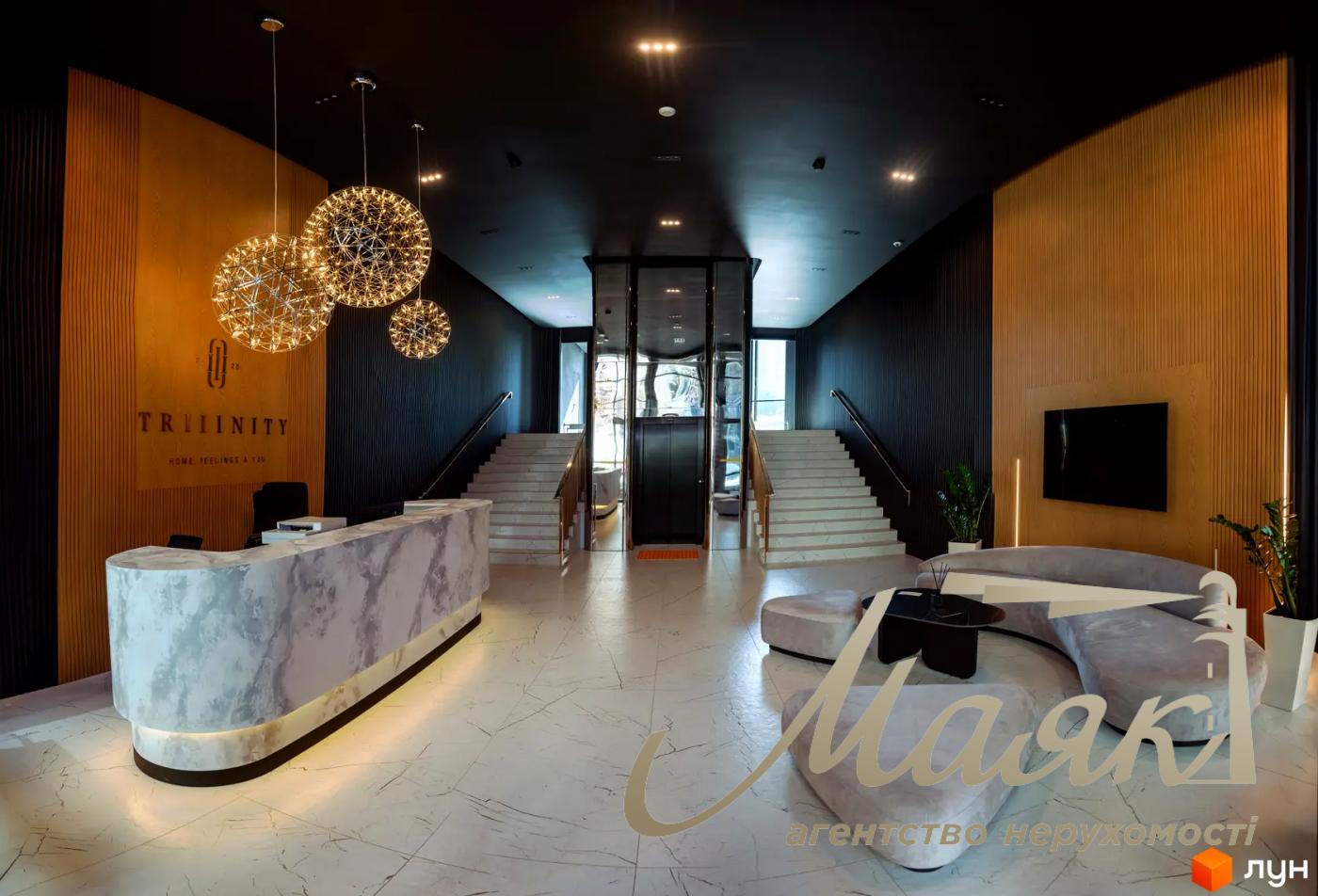 Продаж квартири 100 кв.м. без ремонту в ЖК Triinitu