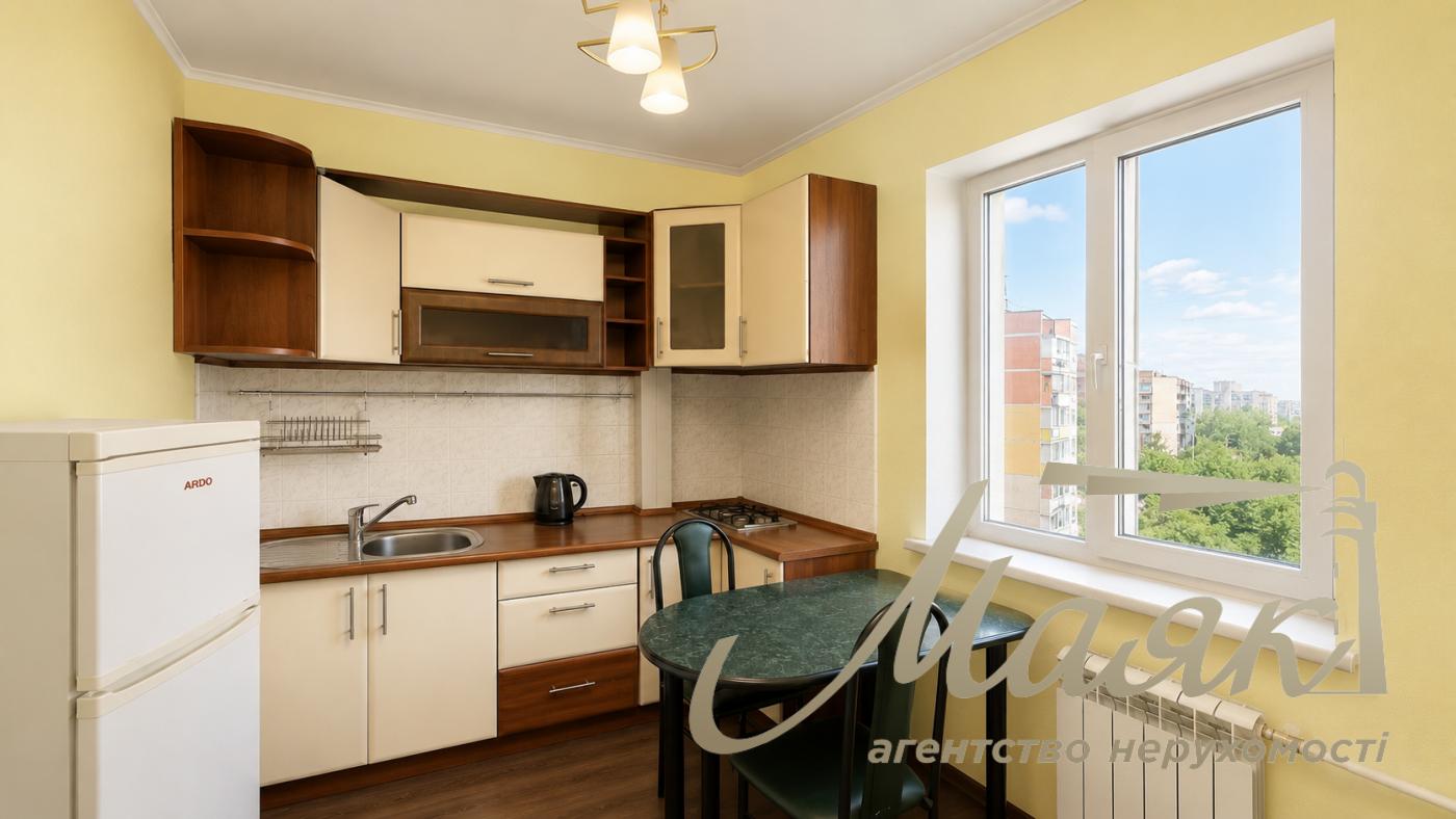 Продаж 1-кімнатної квартири площею 30,2 м² на вул. Рональда Рейгана, 11А, район Троєщина, Київ