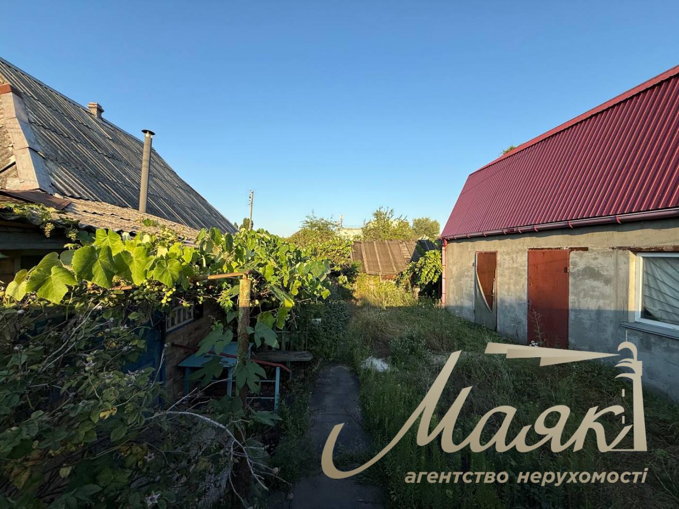 Продаж будинку 68.4м2 та земельної ділянки 21 сотка в с. Підгірці вул. Боровхова, Обухівський напрямок.