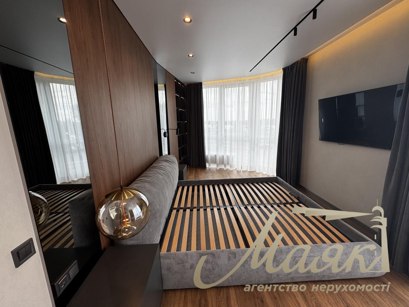 For sale 3-bedroom apartment in LCD Great