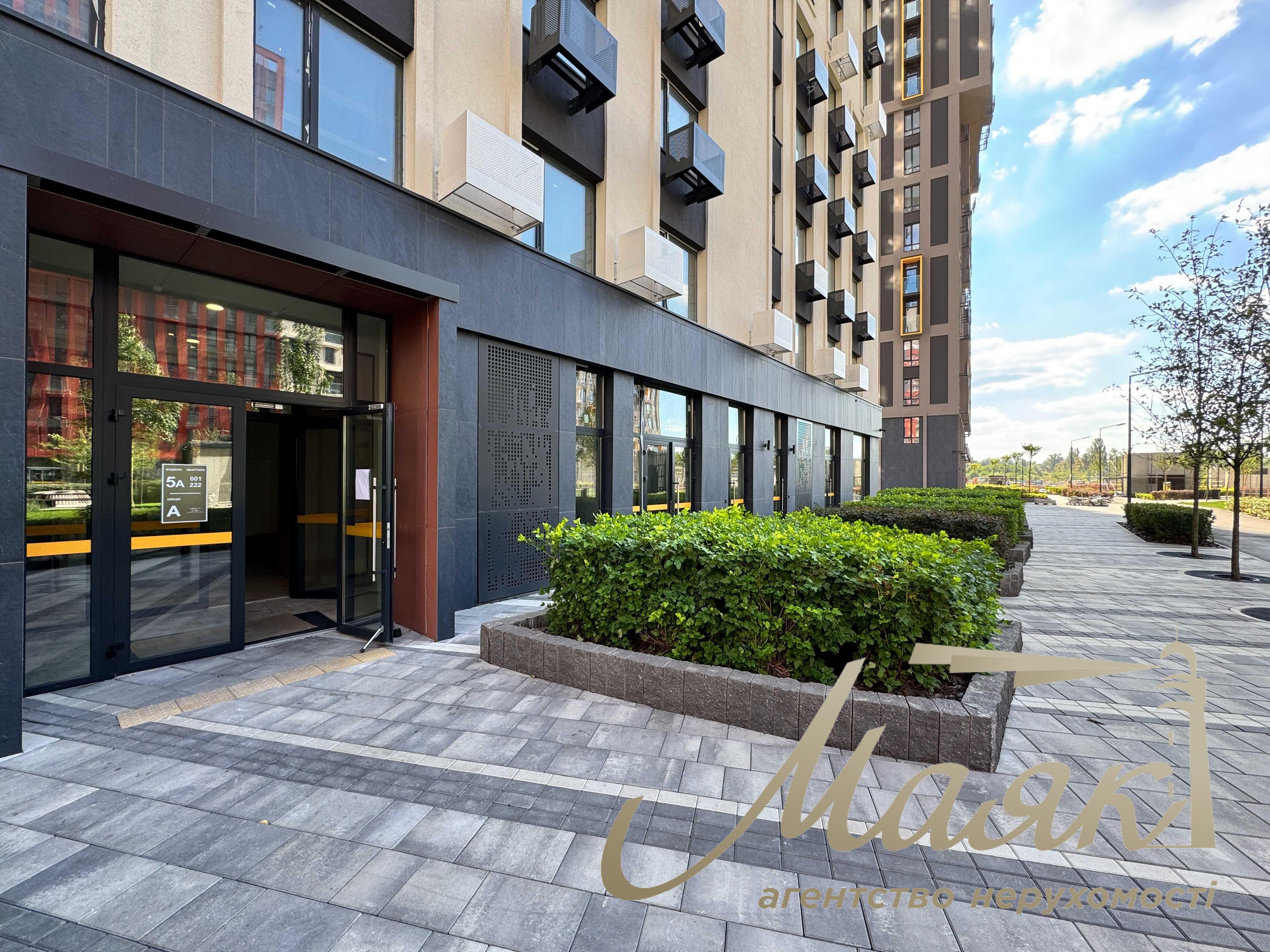 Продаж фасадної квартири площею 41 м² з терасою, ЖК «Світлопарк»
