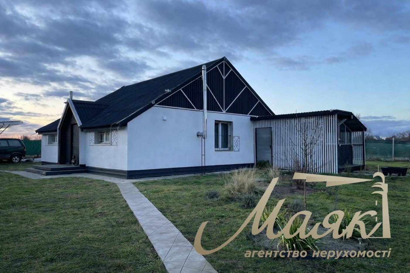 For sale 4 room house 87 sq.m, Kyiv region. s.Senkovka