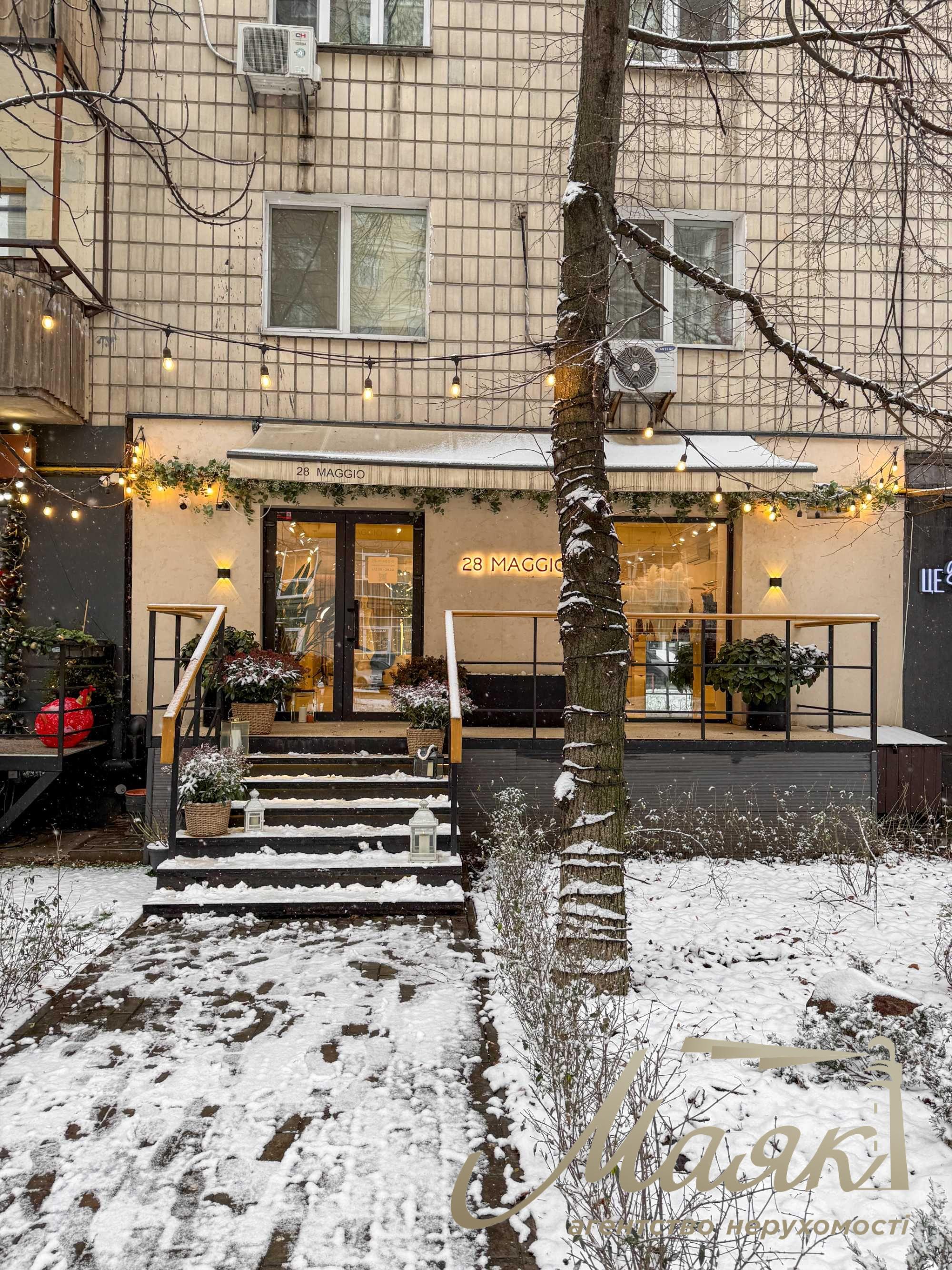 Оренда фасадного комерційного приміщення 86,6 м², район Французького кварталу