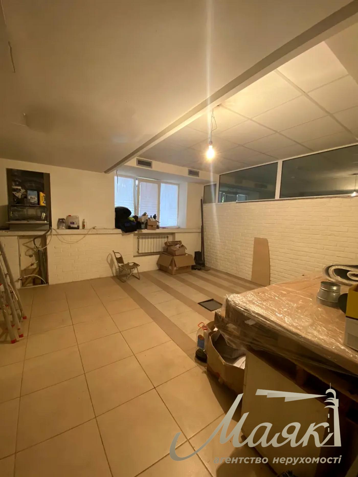 Office for rent 230m2 Aleksa Tikhogo str. 89-A, Shulyavskaya.