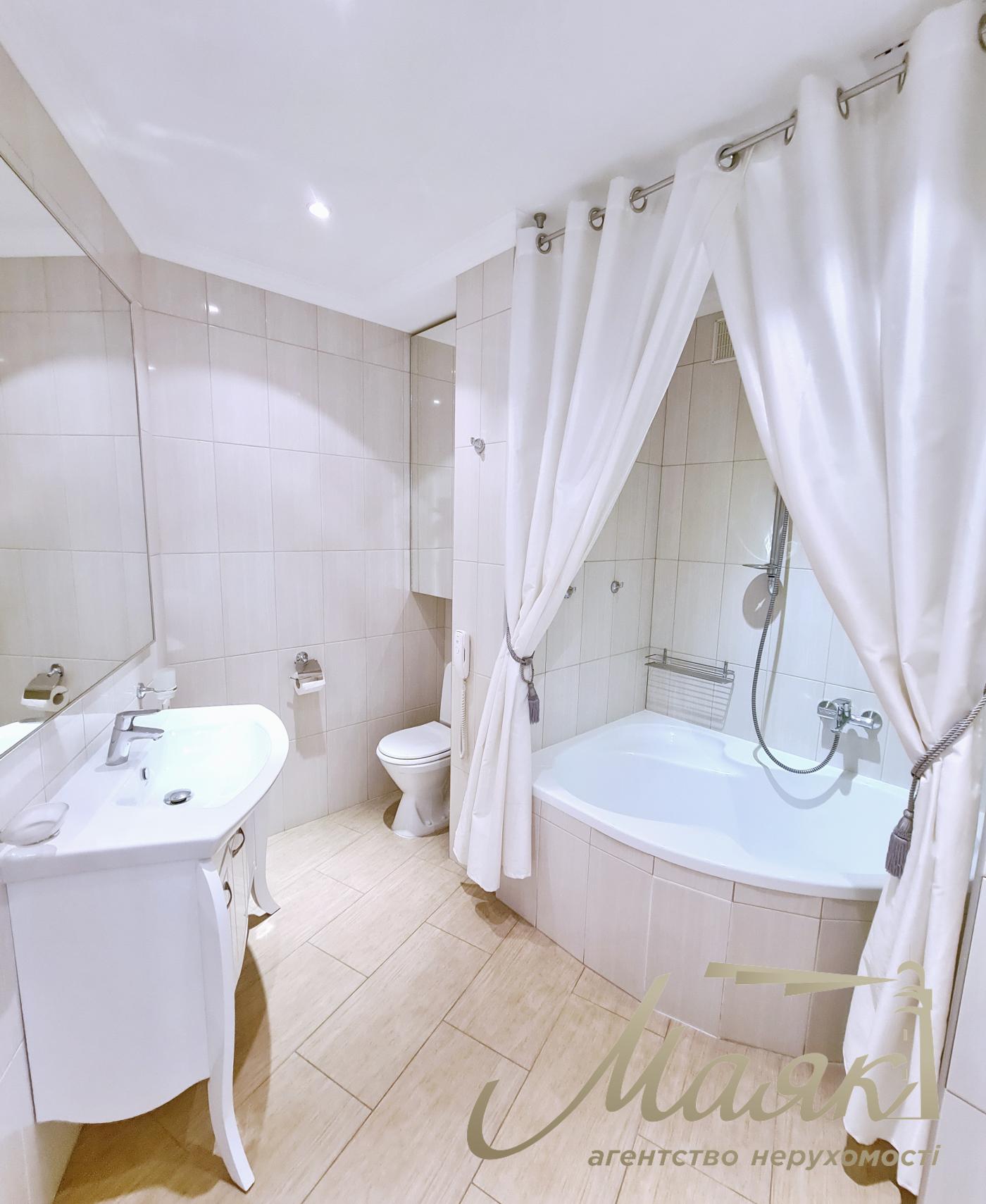 3-room apartment for rent at 21 Lyuteranskaya St., Shevchenkivskyi District.