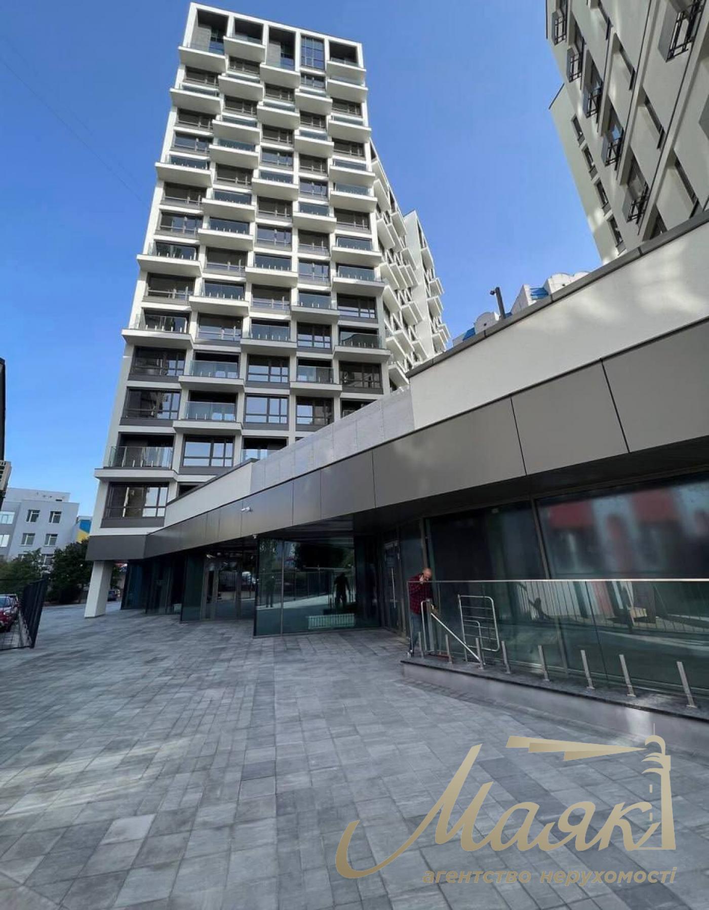 Аренда фасадного помещения, 215 м2, Драгоманова 31А, ЖК Ковальской 