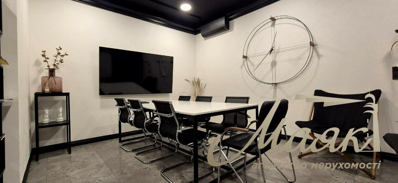 Аренда офиса 190м2 в ЖК Покровский Посад, ул.Глибочицкая.