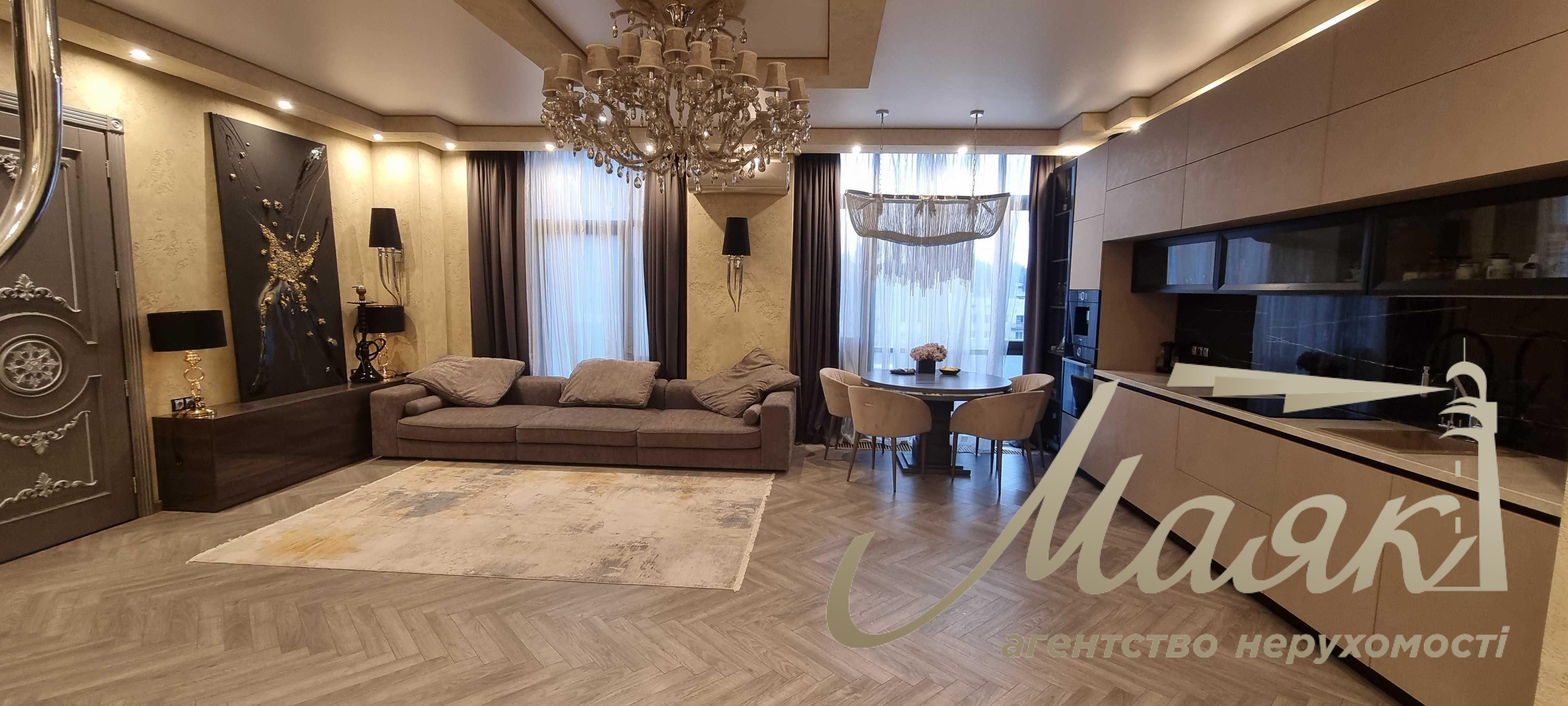 Rent 3-bedroom apartment Novopecherskie Lipki, Pecherskyi