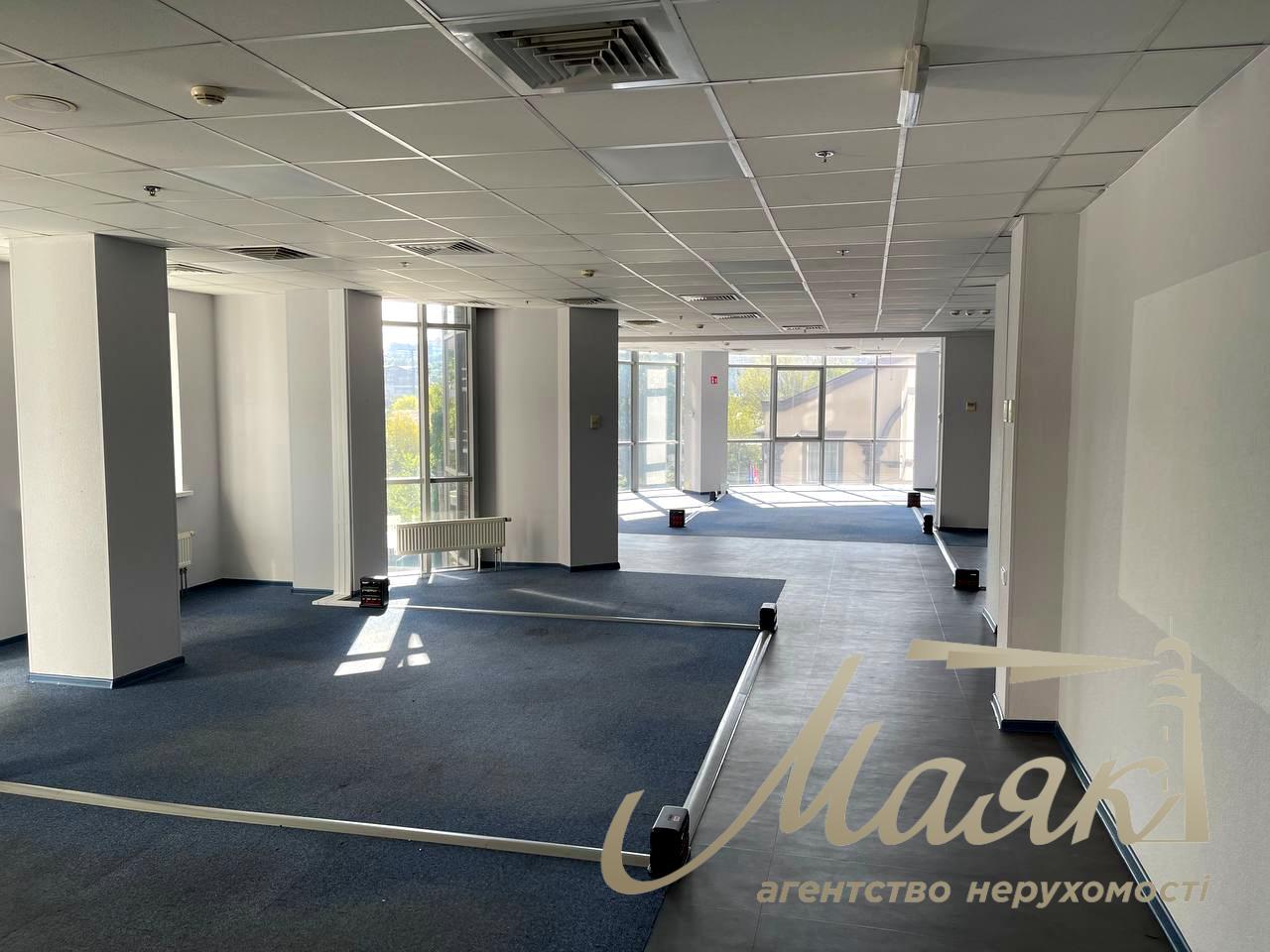 Оренда офісу площею 1500 м² у бізнес-центрі на вул. Фізкультури, 28, Олімпійська