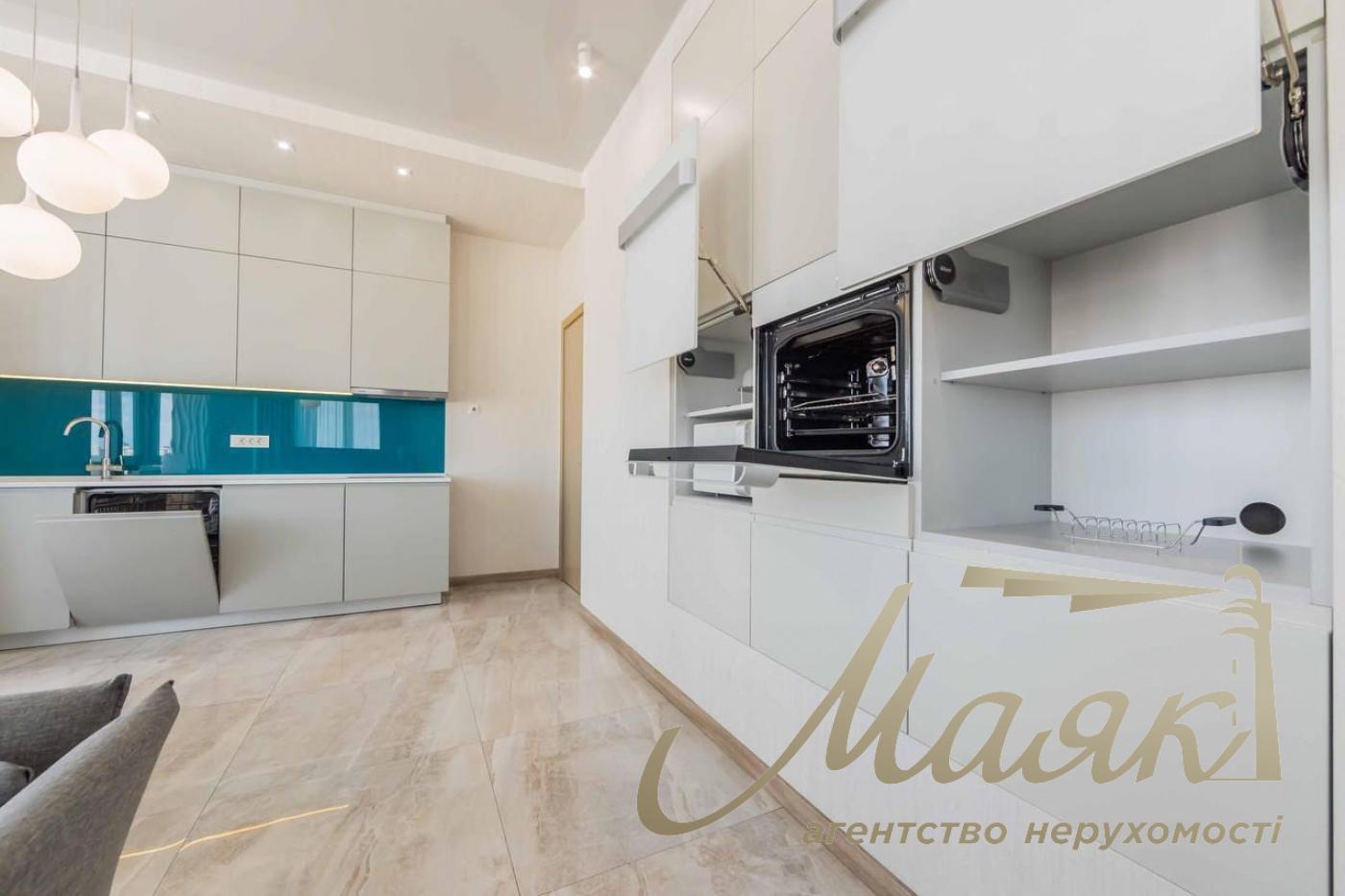 Продаж 2к квартири, 109м2, ЖК Рівер Стоун