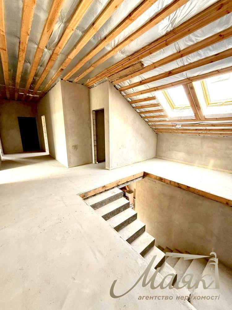 Продаж сімейного будинку 268м2 біля води с. Романків КМ "Розкішне" Київська область, Обухівський напрямок