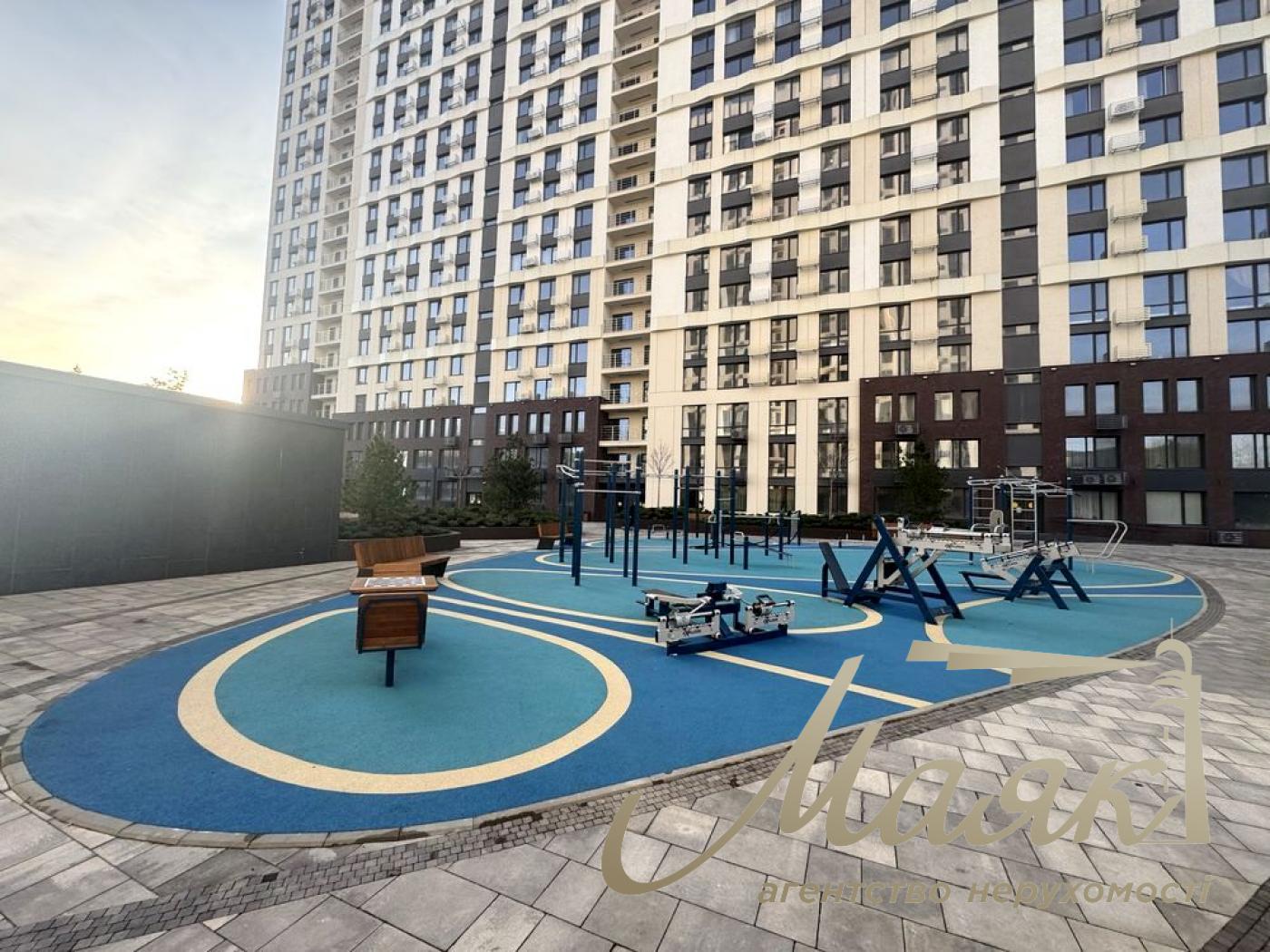 3-room apartment for sale, unrenovated, in the "Novy Avtograf" comfort-class residential complex, 96 m², Kyiv, Left Bank, Dniprovskyi District, Knyaz Roman Mstislavych Street, Darnitsa Metro Station
