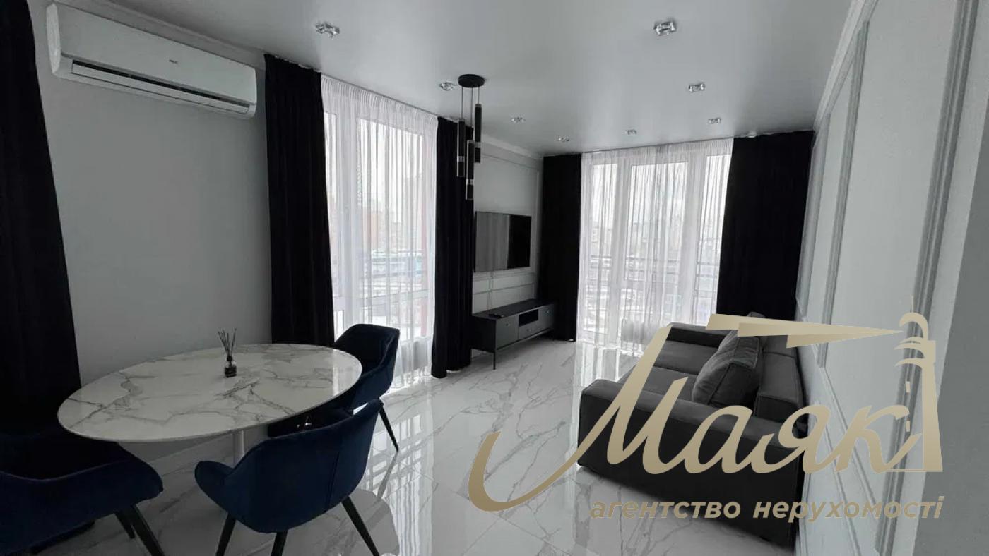 Продаж 3-кімнатної квартири в ЖК Seven, Дарницький район, Київ