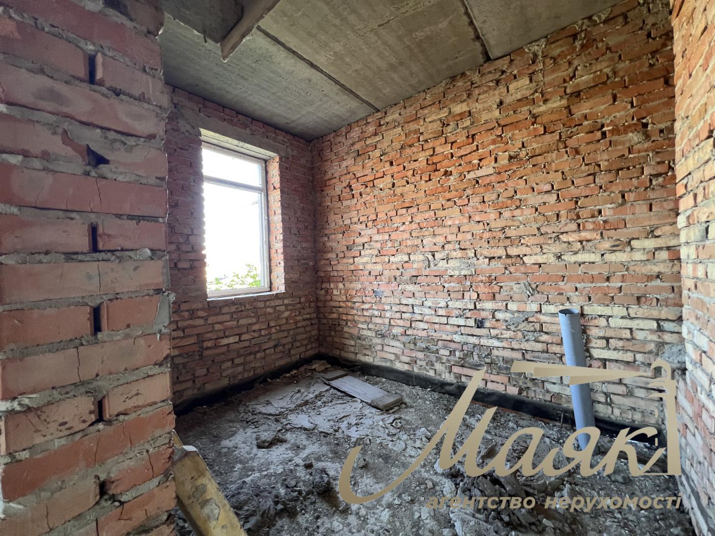 Продажа 2х этажного дома 220м2 в с. Кременище, ул. Грушевского, Киево-Святошинский район, Киевская область.