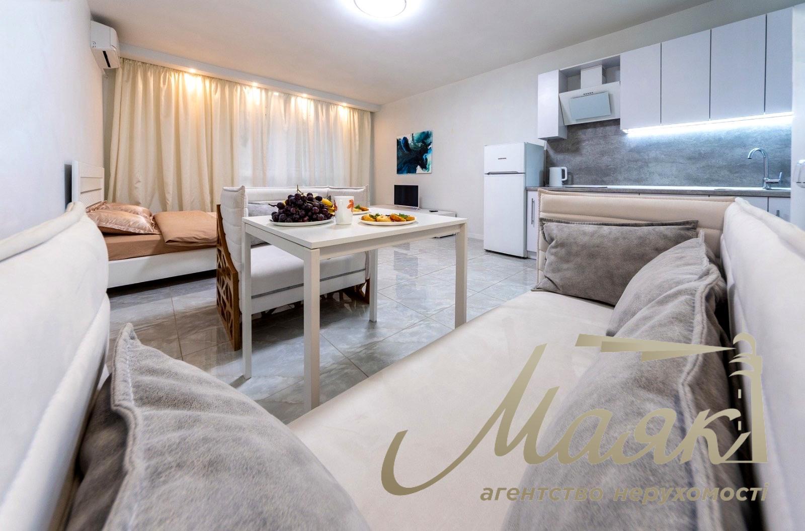 Rent 1-bedroom apartment studio 40m2 LCD French Quarter 2 Predslavinskaya str. 55-A